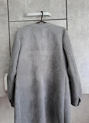 Стильное пальто серого цвета4 фото