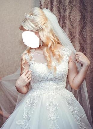 Свадебное,шикарное,нереально красивое,воздушное платье со съемным шлейфом