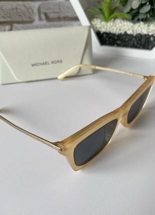 Стильные очки от michael kors5 фото