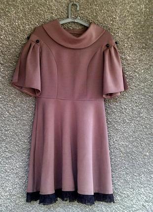 Платье-миди с рукавчиками-колокольчиками