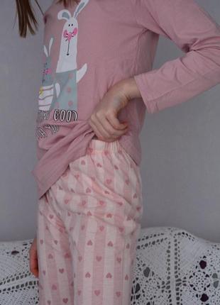 Гарна та стильна дитяча піжама для дівчинки (штани і кофта)8 фото