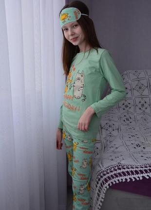 Гарна та стильна дитяча піжама для дівчинки (штани і кофта)4 фото
