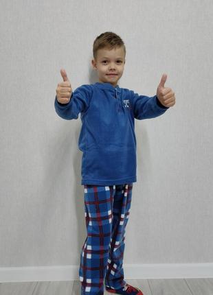 Гарна та якісна тепла флісова дитяча піжама для хлопчика (штани і кофта) family look синя клітинка