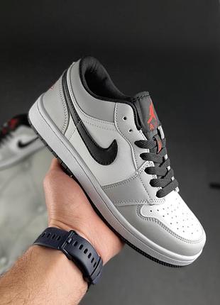 Женские серые с белым кроссовки nike air jordan 1 low 🆕 найк джордан