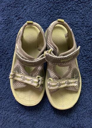 Босоніжки clark's