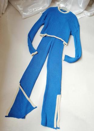 ☘️ стильный яркий вязаный прогулочный костюм брюки-палаццо длинные с разрезами по бокам свитер топ у3 фото