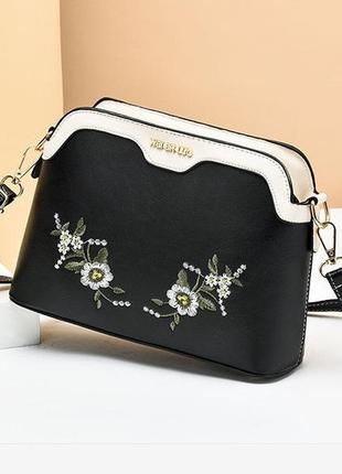Жіноча міні сумочка клатч із вишивкою, маленька смука на плече з квіточками r_749