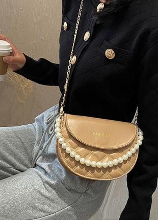 Женская мини сумочка клатч на плечо с бусами, маленькая сумка для девушек на цепочке коричневый