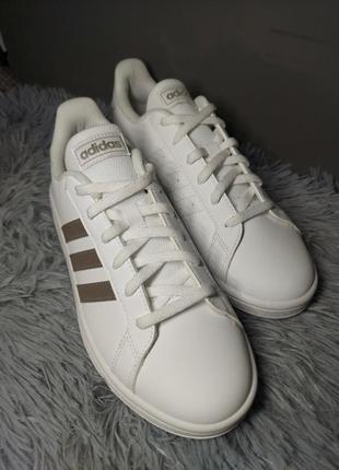 Кеды. кроссовки adidas🤍 original3 фото