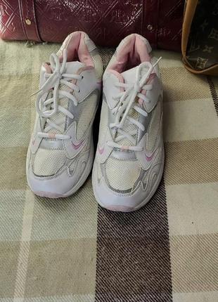 Dunnes кроссовки белые с розовыми вставками спортивные в стиле asics2 фото