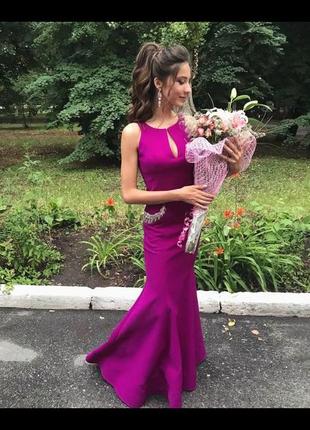 Вечернее платье