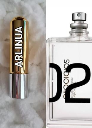 Escentric molecule 02