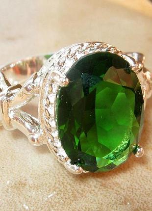 Кольцо с зеленым кварцом