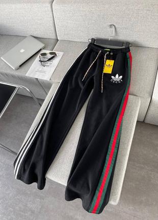 Штани в стилі gucci adidas спортивні клеш палаццо чорні високі