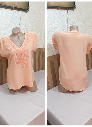 Шелковая блуза с вышивкой. massimo dutti.