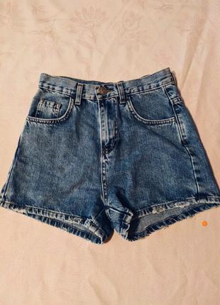 Джинсы шорты с высокой талией. новые