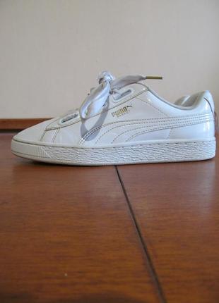 Puma basket cheap white shoes