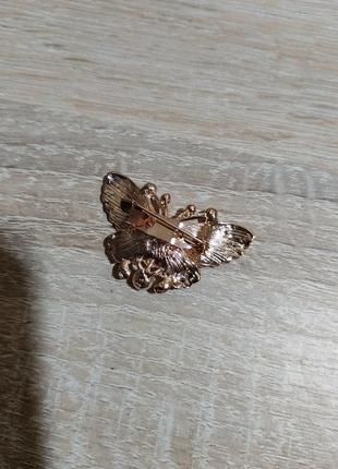 Брошь бабочка эмаль с цирконами жемчуг майорка