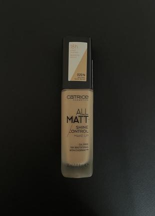 Catrice all matt тональный
