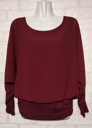 Блуза цвета бордо с красивым оформлением спинки