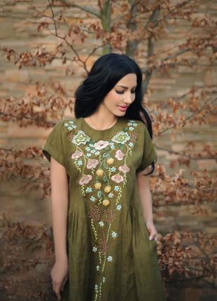 Стильна льняна сукня з ручною вишивкою «квітковий хоровод»3 фото