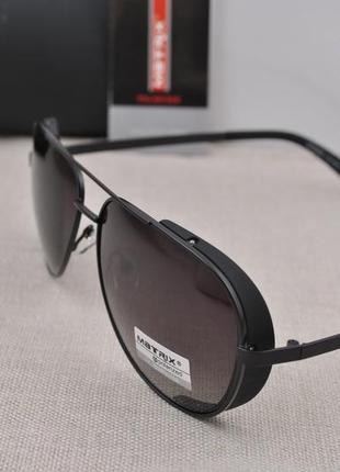 Фирменные солнцезащитные мужские очки matrix polarized mt8490 капля авиатор с шорой3 фото