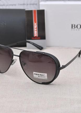Фирменные солнцезащитные мужские очки matrix polarized mt8490 капля авиатор с шорой1 фото