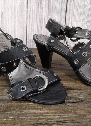 Стильні босоніжки marco tozzi