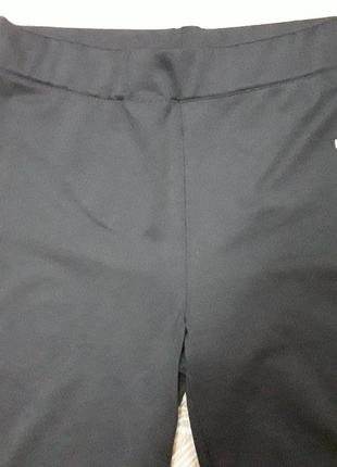 Спортивні шорти reebok