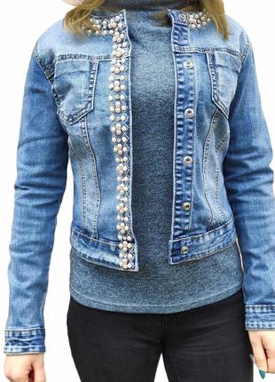 Куртка джинсова жіноча розмір xs з перлами на кнопках від redress