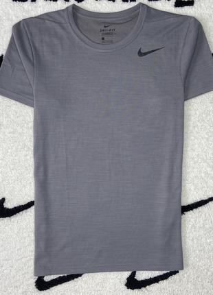 Спортивна футболка nike training dri-fit s-ка оріг компресійна термо найк рашгард