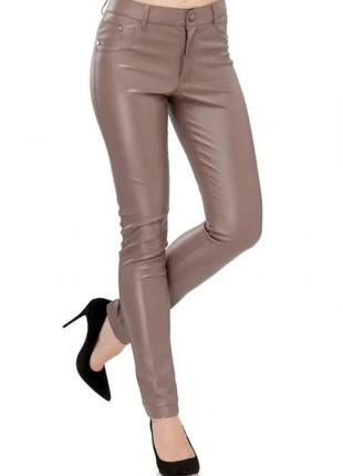 Женские кожаные штаны с карманами "kors" (тонкие) мокко3 фото