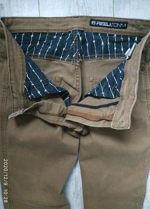 Коричневые прямые мужские джинсы в идеальном состоянии5 фото