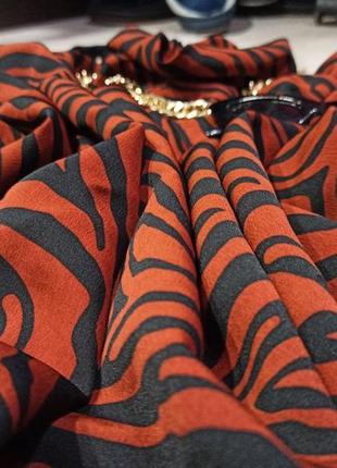Шикарная блуза с тигровым принтом2 фото
