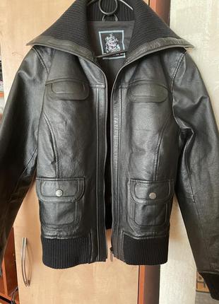 Кожаная куртка на весну