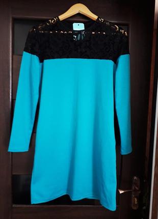 Платье с длинным рукавом