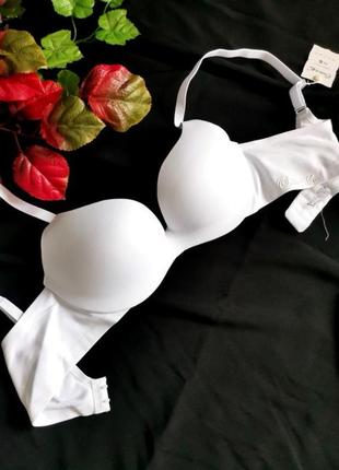 Бюстгальтер гладенький білий з пуш апом