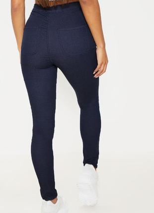 Новые брюки скинни джинсовые джеггинсы с высокой талией pretty little thing4 фото