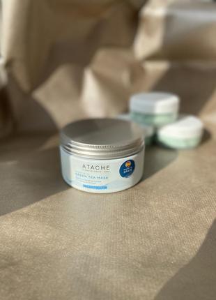 Маска на разлив mandates reafirming mask