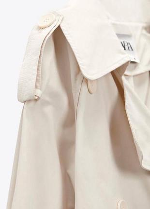 Весняний молочний тренч zara
