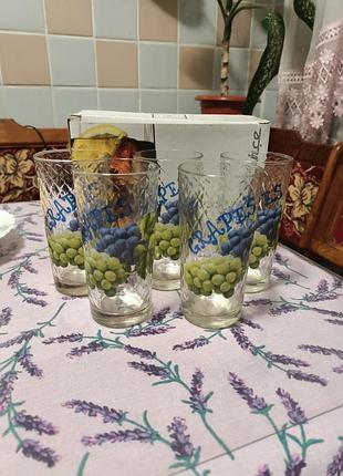 Стакани ,, виноград,,