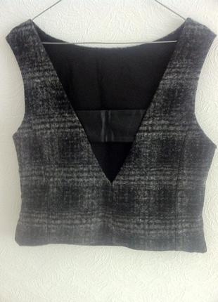 Жилет в клетку шерстяной новый размер 10