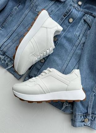 Кросівки жіночі базові фабричні екошкіра весняні осінні світлі білі