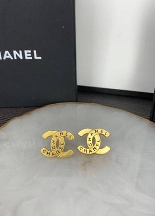 Сережки гвоздики шанель позолота/малі сережки гвоздики лого шанель