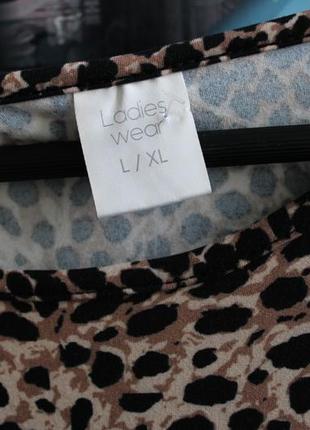Мягкое классное трикотажное платье с леопардовым принтом5 фото