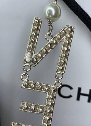 Брендовое ожерелья карабин с логотипом белое золото жемчуг цирконий3 фото