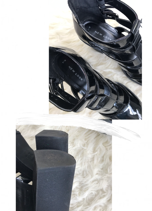 Брутальні чорні босоніжки на платформі, товстий великий квадратний каблук лаковані7 фото