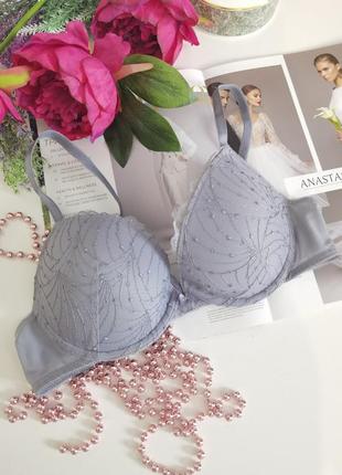 Брендовый бюстгальтер с пуш ап размера 80a