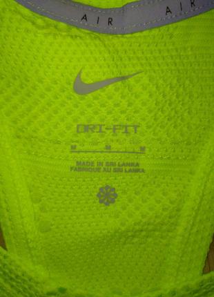 Nike t-shirts air dri fit

яскрава майка борцовка спортивна оригінал топ9 фото