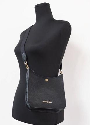 Кожаная сумка michael kors оригинал / briley small pebbled leather messenger / натуральная кожа